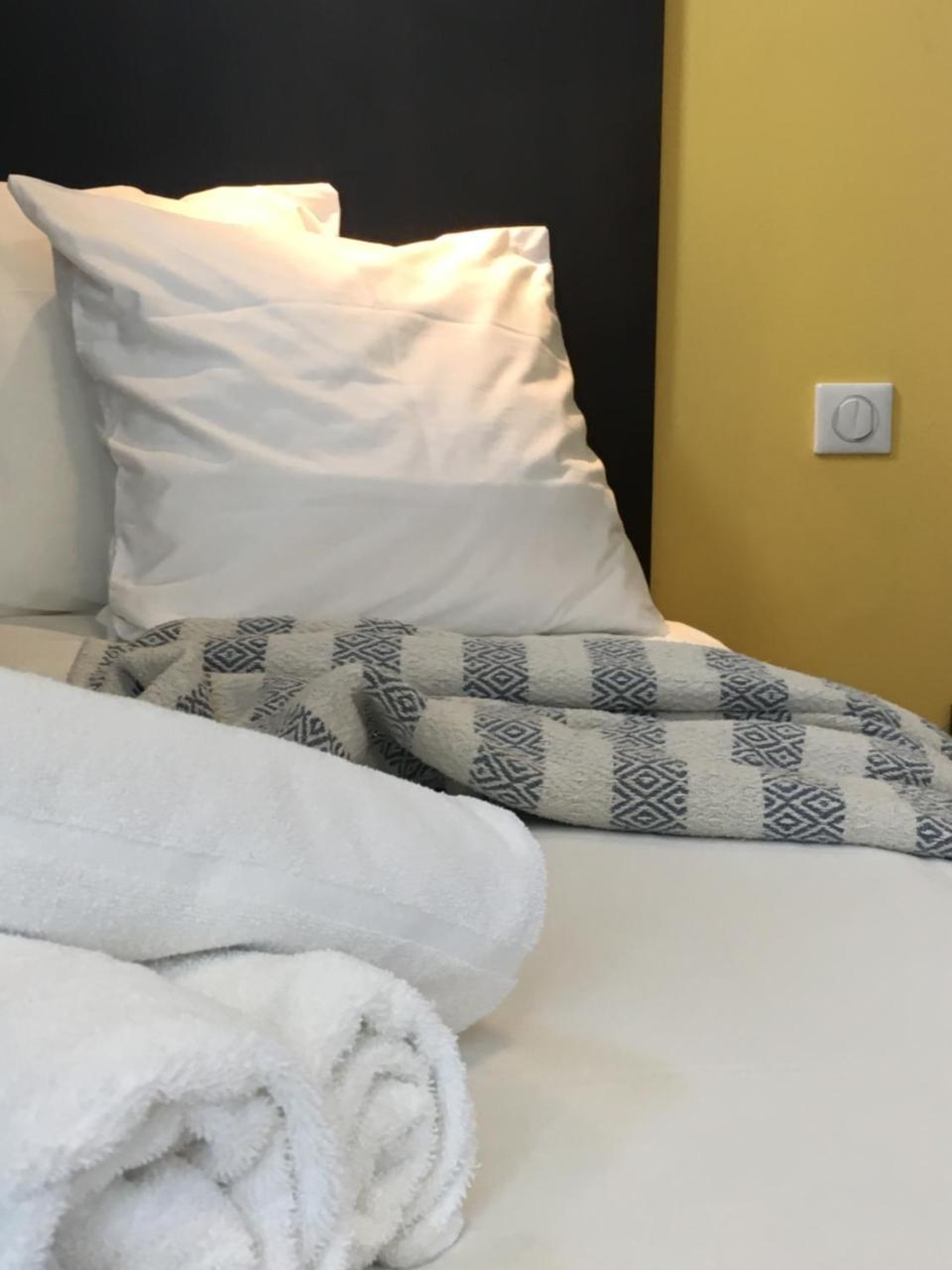 Les Bains Boyardville - Hotel Et Restaurant Екстериор снимка