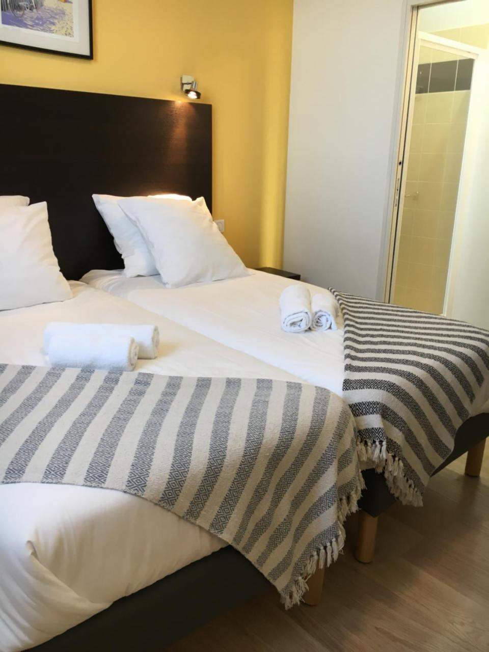 Les Bains Boyardville - Hotel Et Restaurant Екстериор снимка