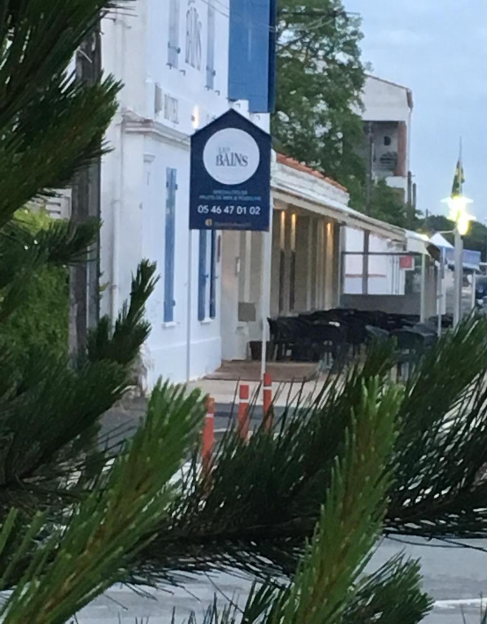 Les Bains Boyardville - Hotel Et Restaurant Екстериор снимка
